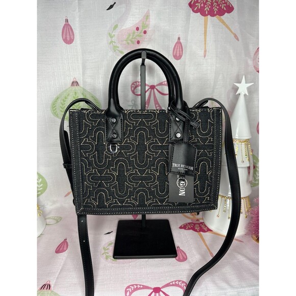 True Religion Quilted Horseshoe Modern Tote HandBag - Picture 2 of 9